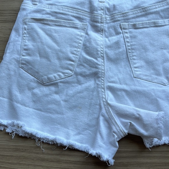 Abound White Cut Off Shorts - 28 - Picture 4 of 5